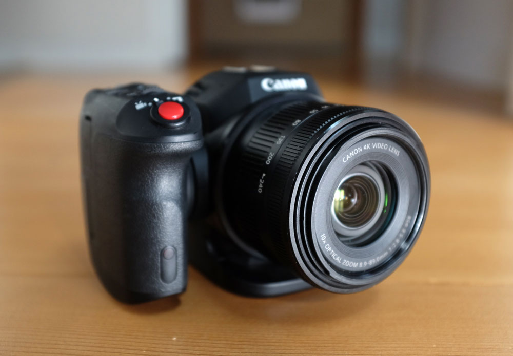 Canon XC10 front