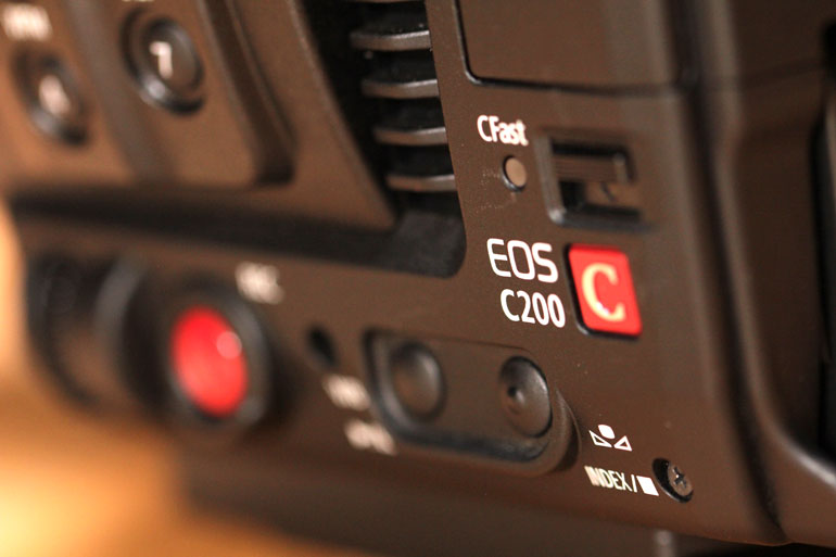 canon-eos-c200