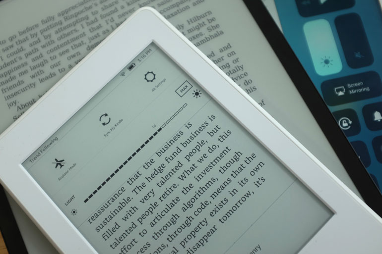 ereader-front-light-kindle-sony-digital-paper