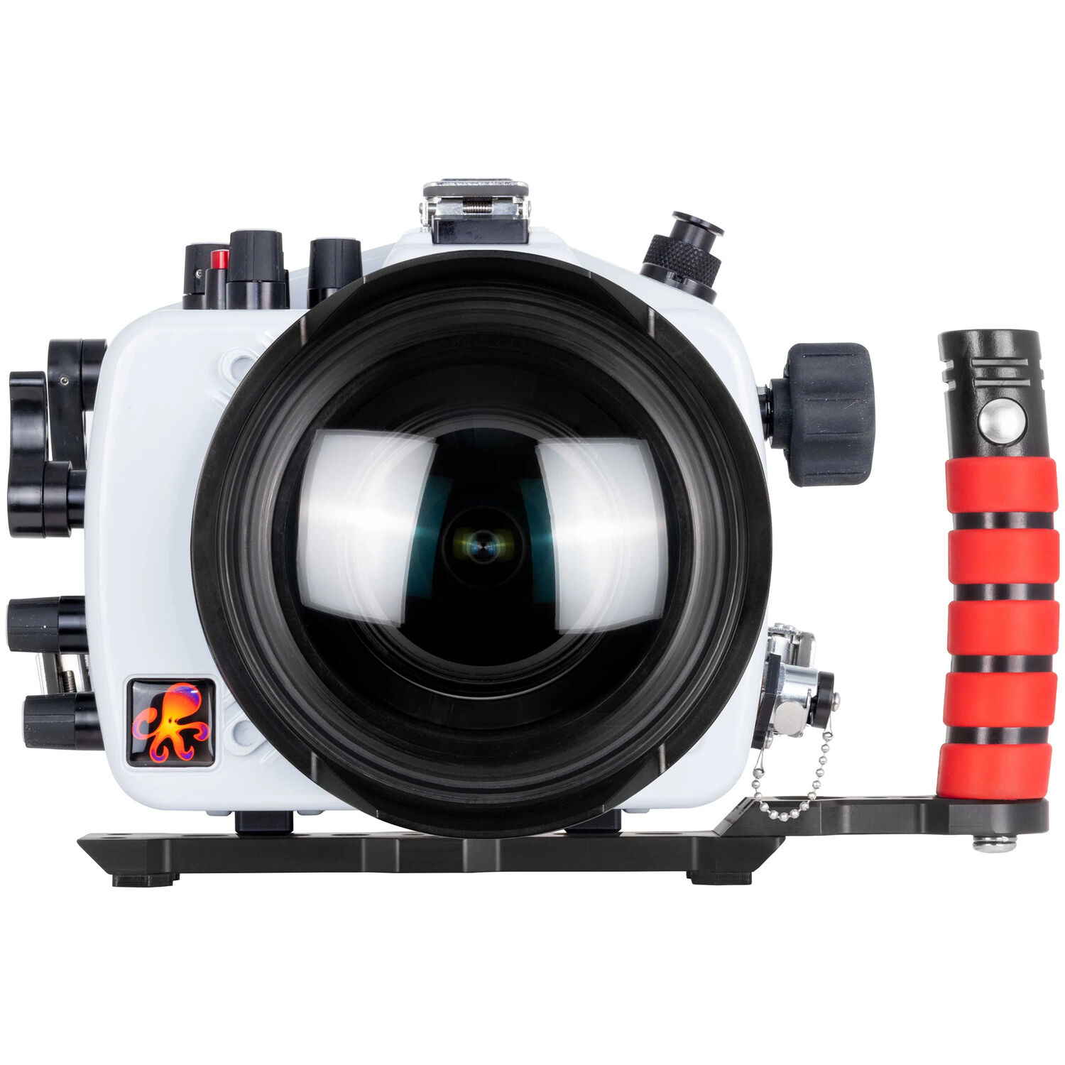 Ikelite 200DL underwater housing with lens port on camera