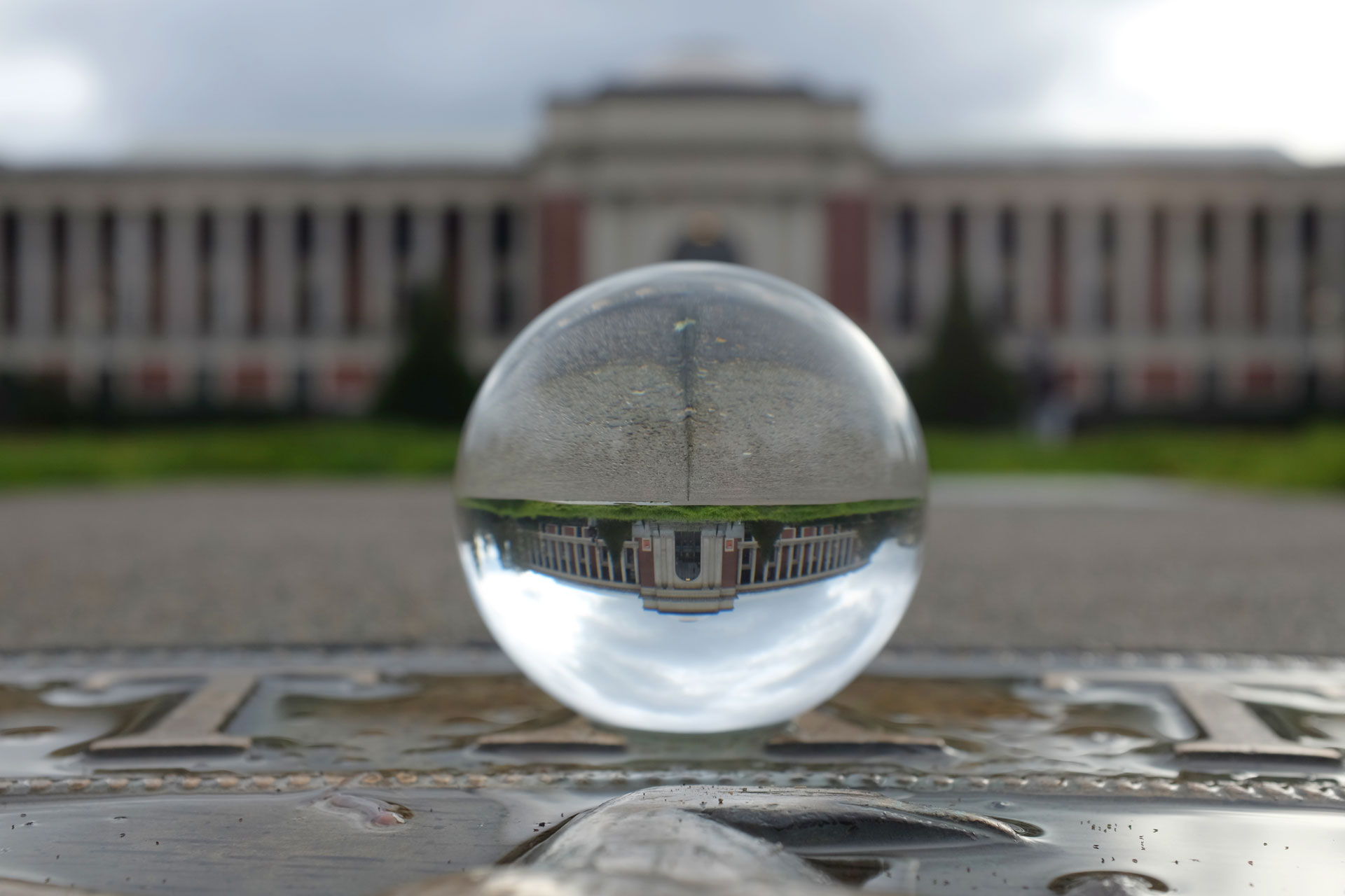 lensball-review-wide-angle-crystal-ball