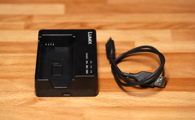 panasonic-lumix-s1-battery-charger