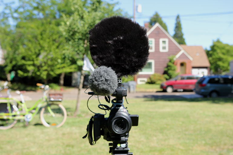 parabolic-microphone-sound-shark-klover-mik-09-at875r-shotgun-canon-c100