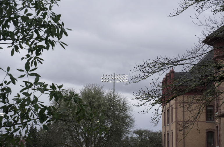 sony-a6400-photograph-stadium-lights