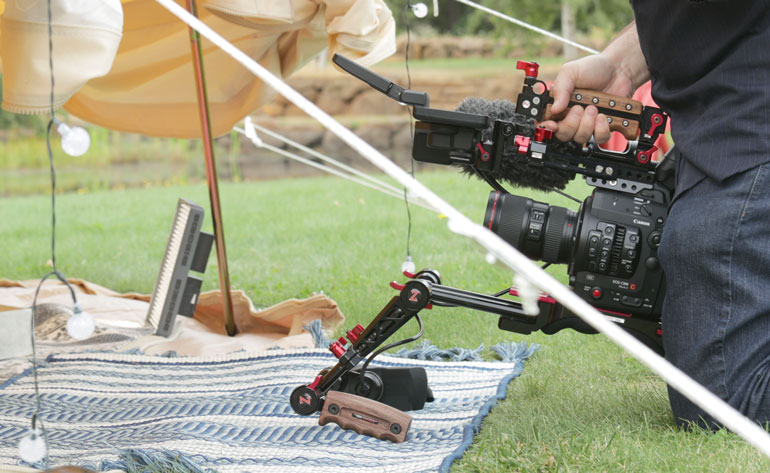 zacuto-monitor-mounting-kit-for-c300